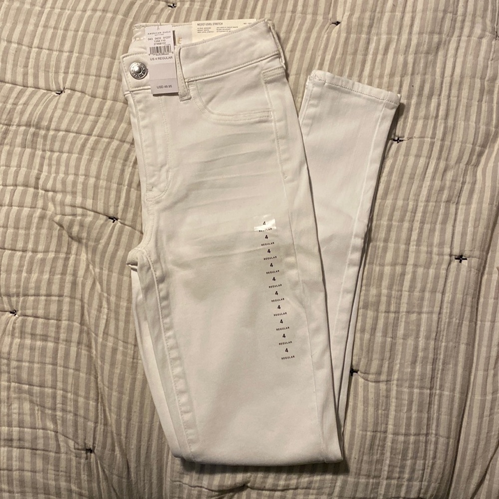 American Eagle White High Rise Jeans